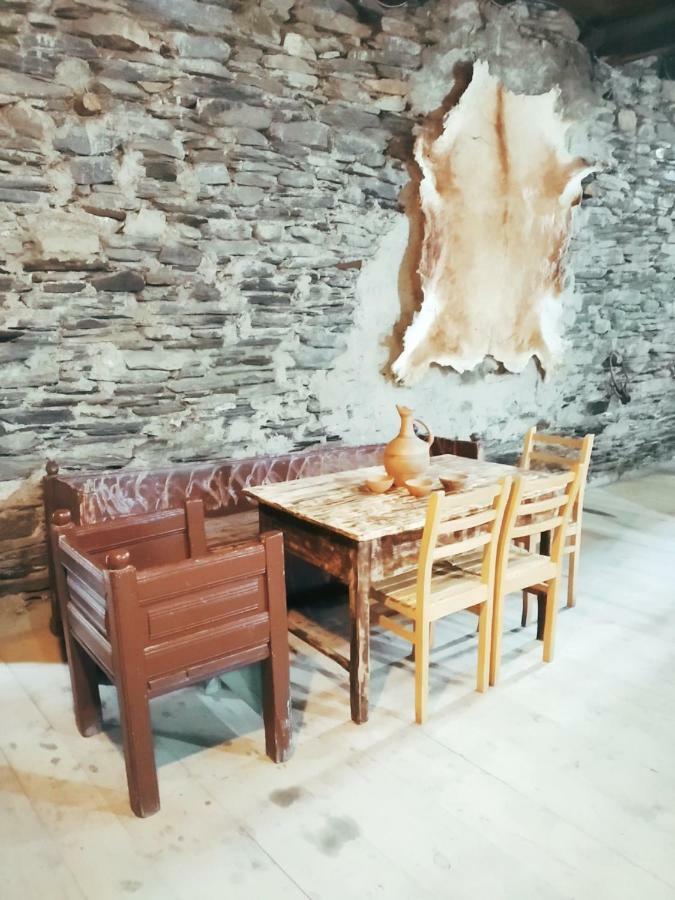 Raul Lushnu Darbaz Bed & Breakfast Mestia Bagian luar foto