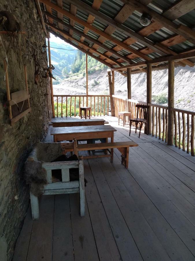 Raul Lushnu Darbaz Bed & Breakfast Mestia Bagian luar foto