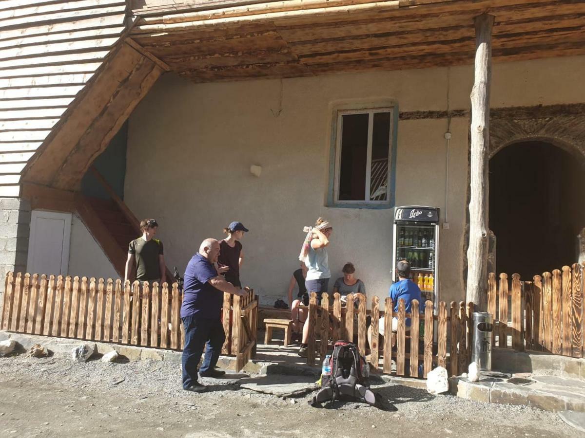Raul Lushnu Darbaz Bed & Breakfast Mestia Bagian luar foto